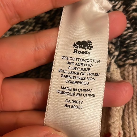 Roots Kids Cabin Sweater Shawl Cardigan Salt & Pepper Beige Striped Red Details - Picture 4 of 5